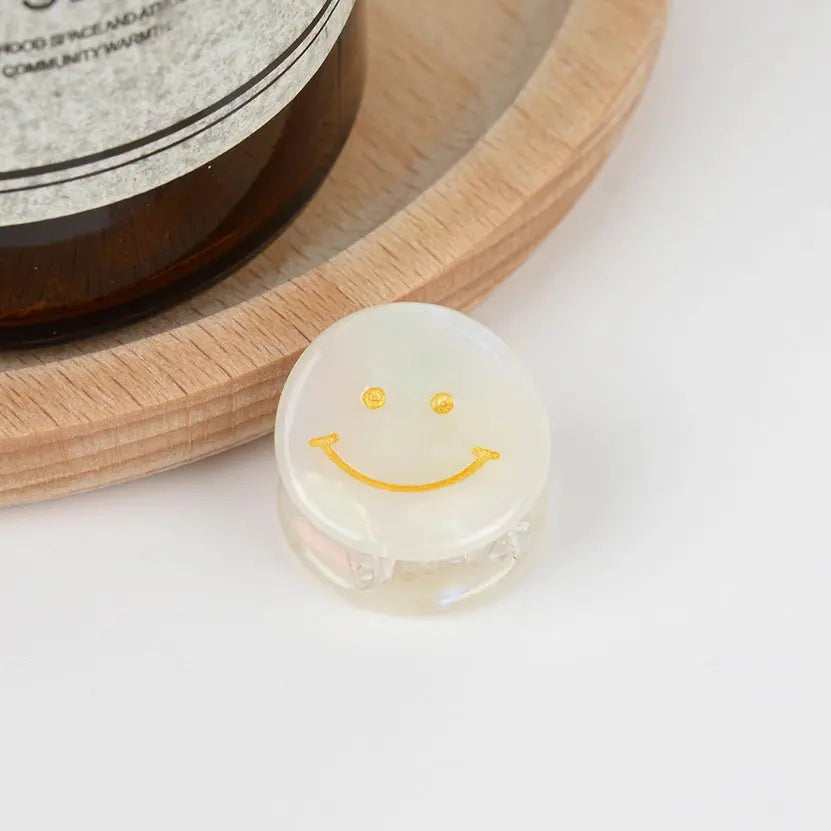 0.86'' Cute Smiley Face Acetate Hair Clips - White TheDivaSoap