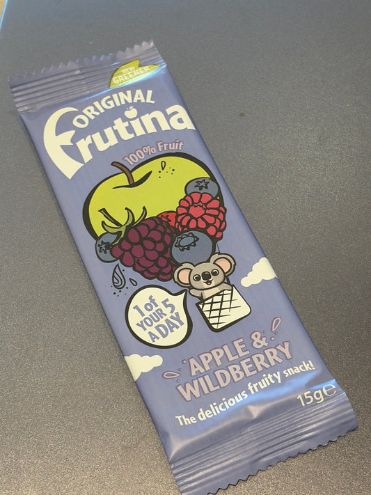 Frutina 100% Fruit Snack Apple Wildberry