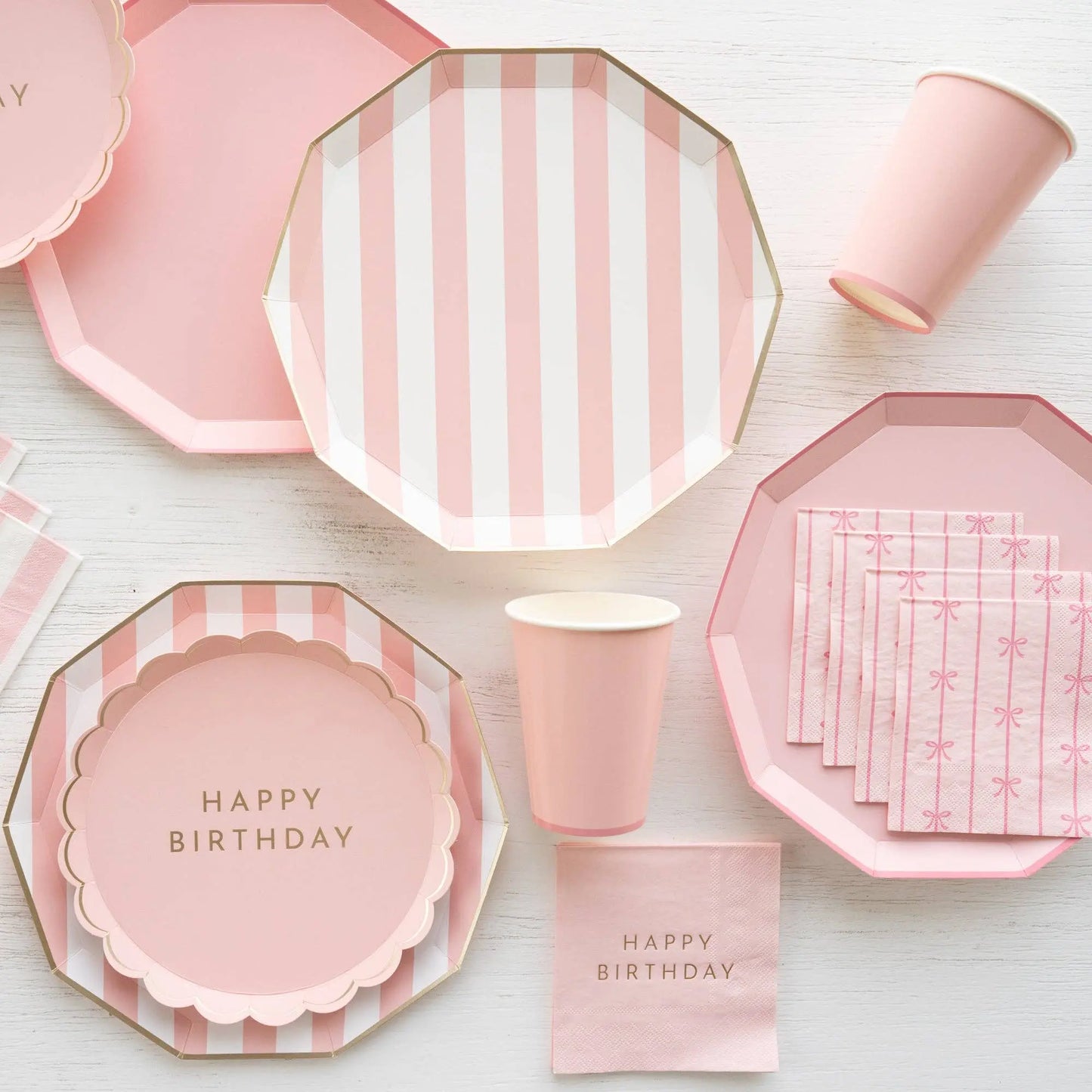 Bonjour Fête - PETAL PINK SIGNATURE HAPPY BIRTHDAY SMALL PLATE Bonjour Fête