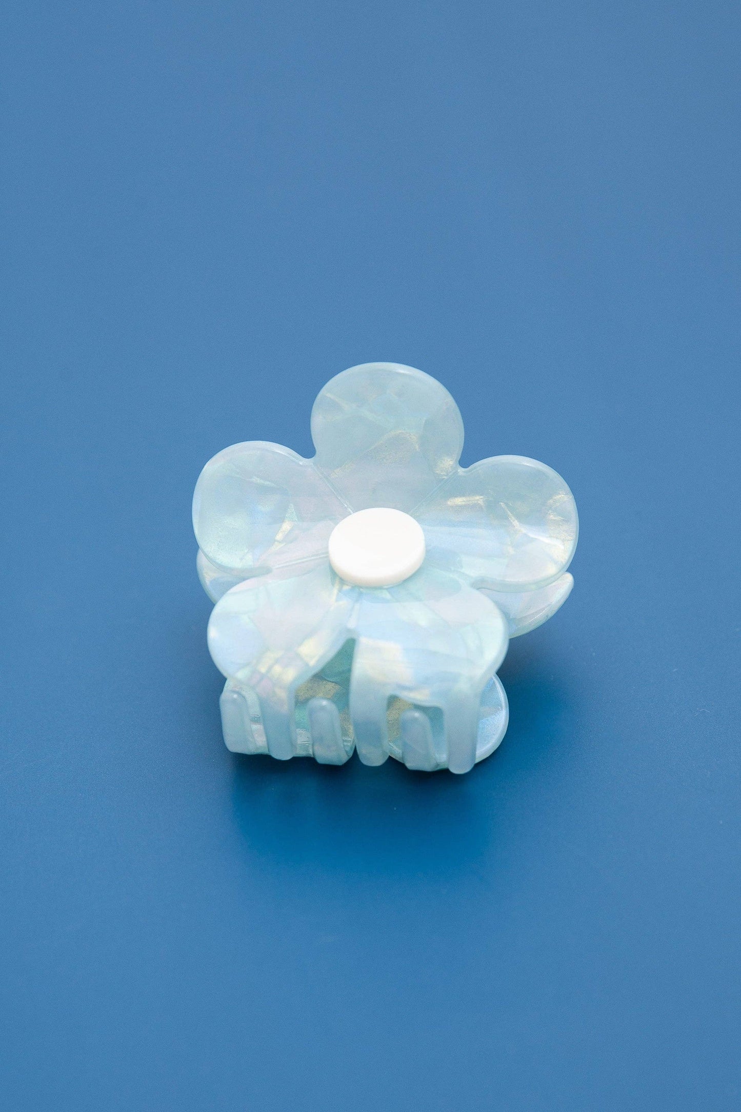 FLOWER CELLULOSE HAIR CLAW CLIPS | 40H585: BLUE JOSSLYN by Wall to Wall
