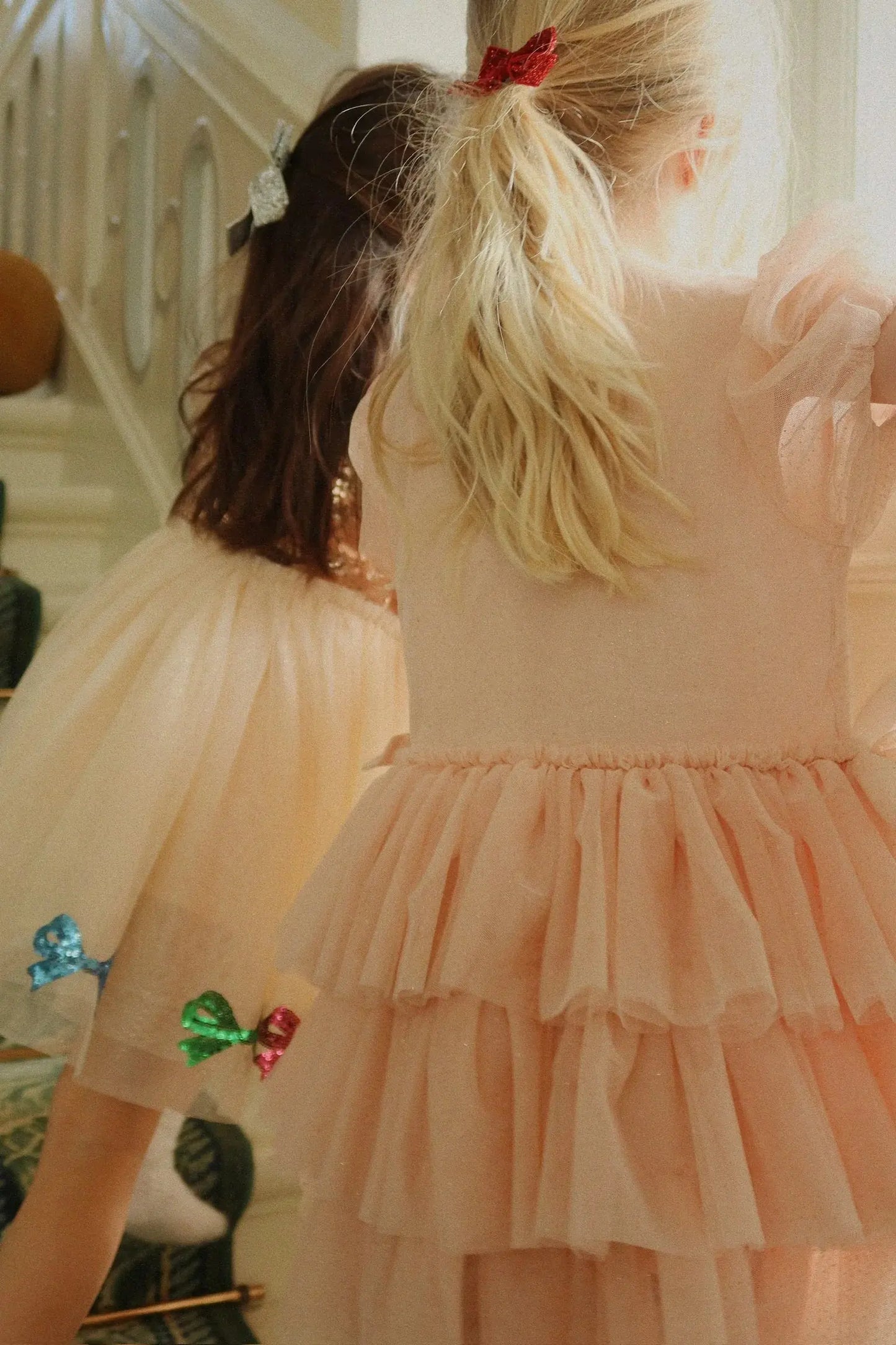 KS104188 6 PACK MICKI BOW HAIR CLIPS - Red/Green Konges