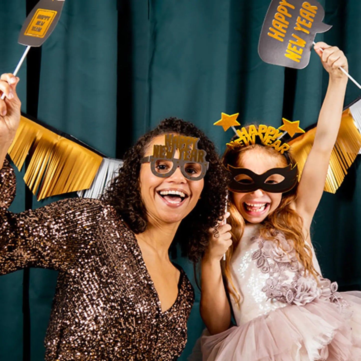 Photobooth Accessories - BlackGold HNY - 12 pieces Folat