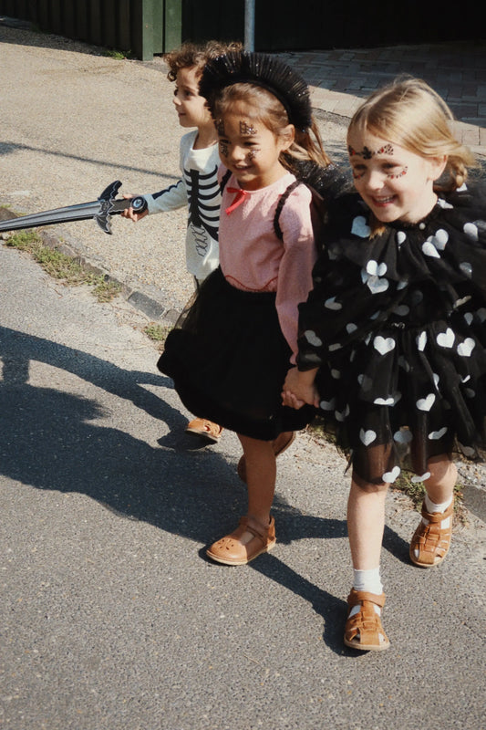 Sparkling spooky face glam Red/Black Konges Slojd