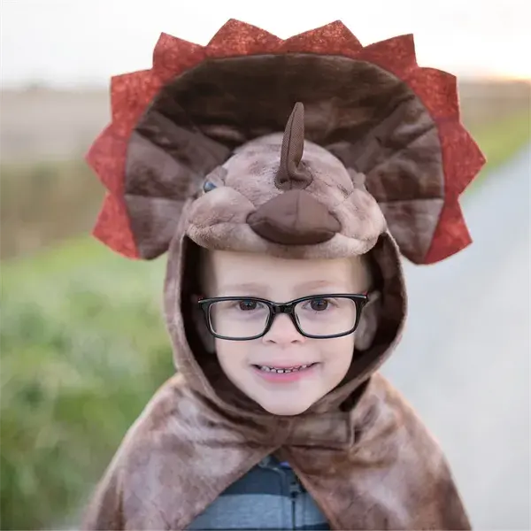 Triceratops Cape 4-5 Great Pretenders