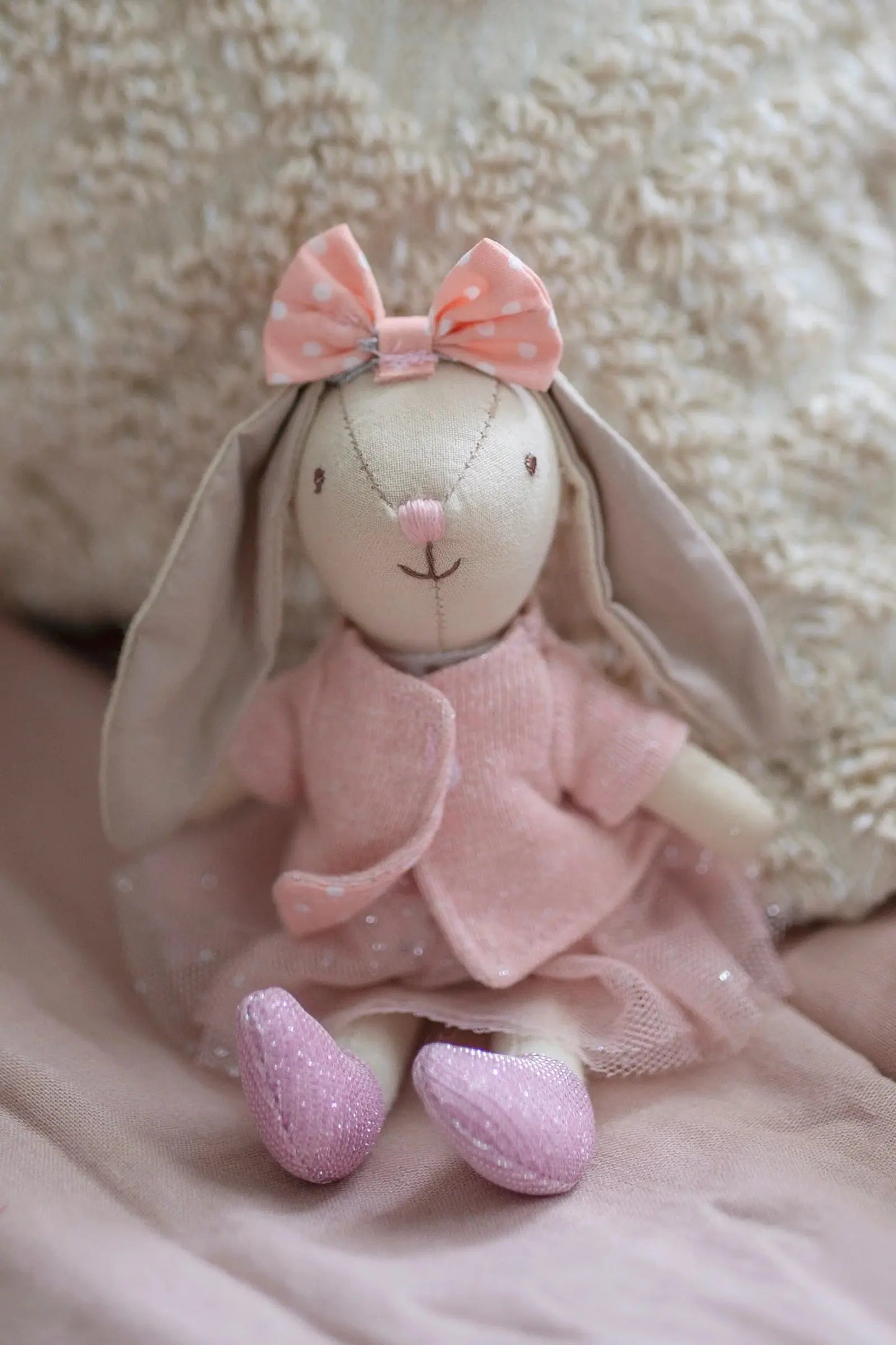 Clover the Bunny Mini Doll Great Pretenders
