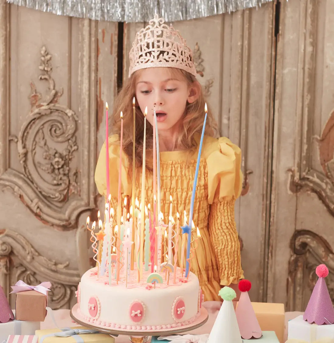 Gold Tall Tapered Candles (x 12) Meri Meri