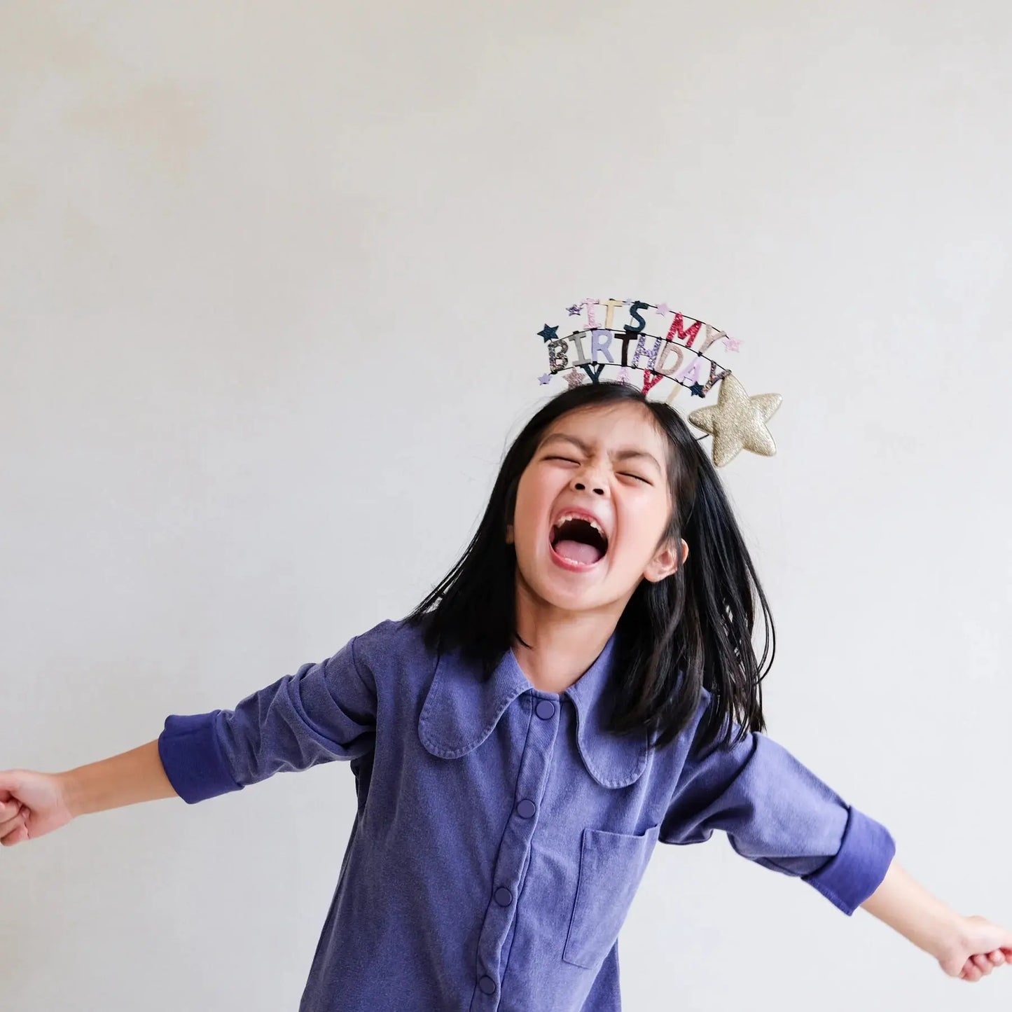 It's my birthday headdress Mimi & Lula