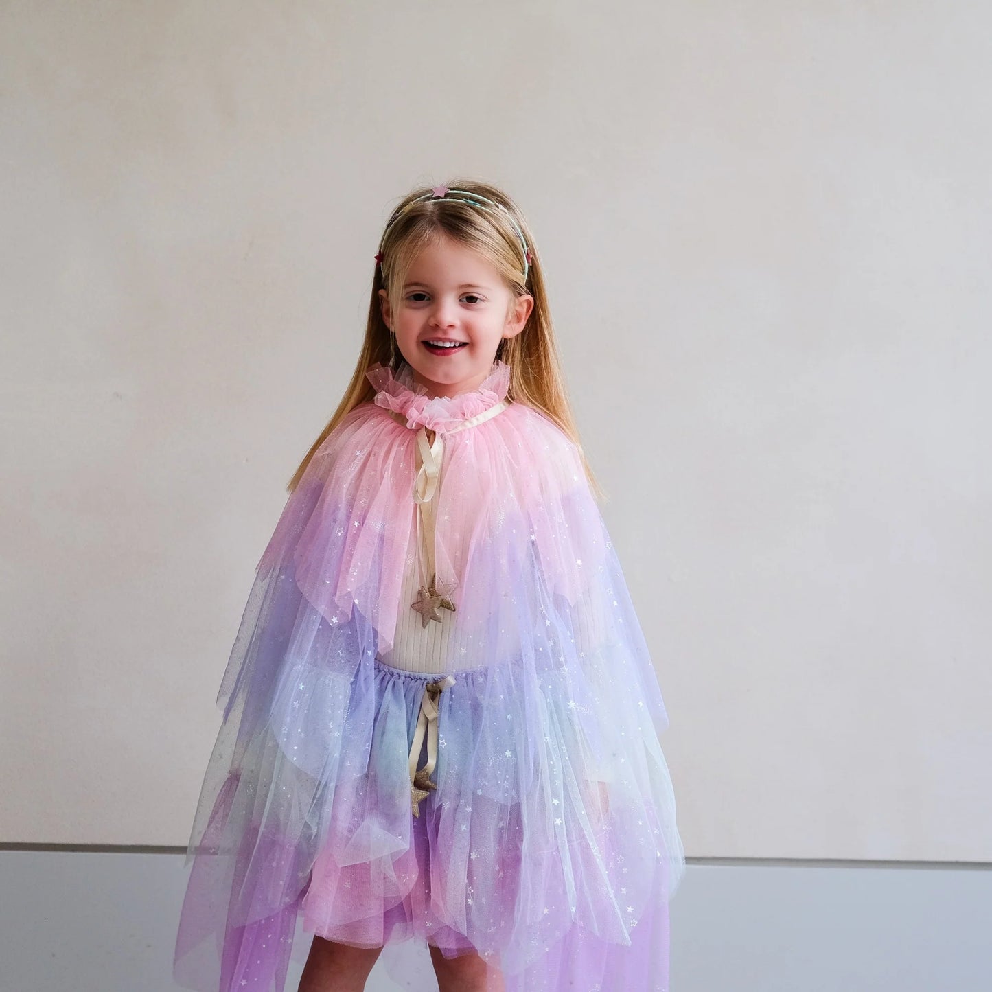 Scallop pastel cape