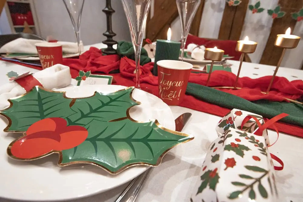 200ML RED AND GOLD MERRY CHRISTMAS CUPS X 8 Tim&Puce Factory