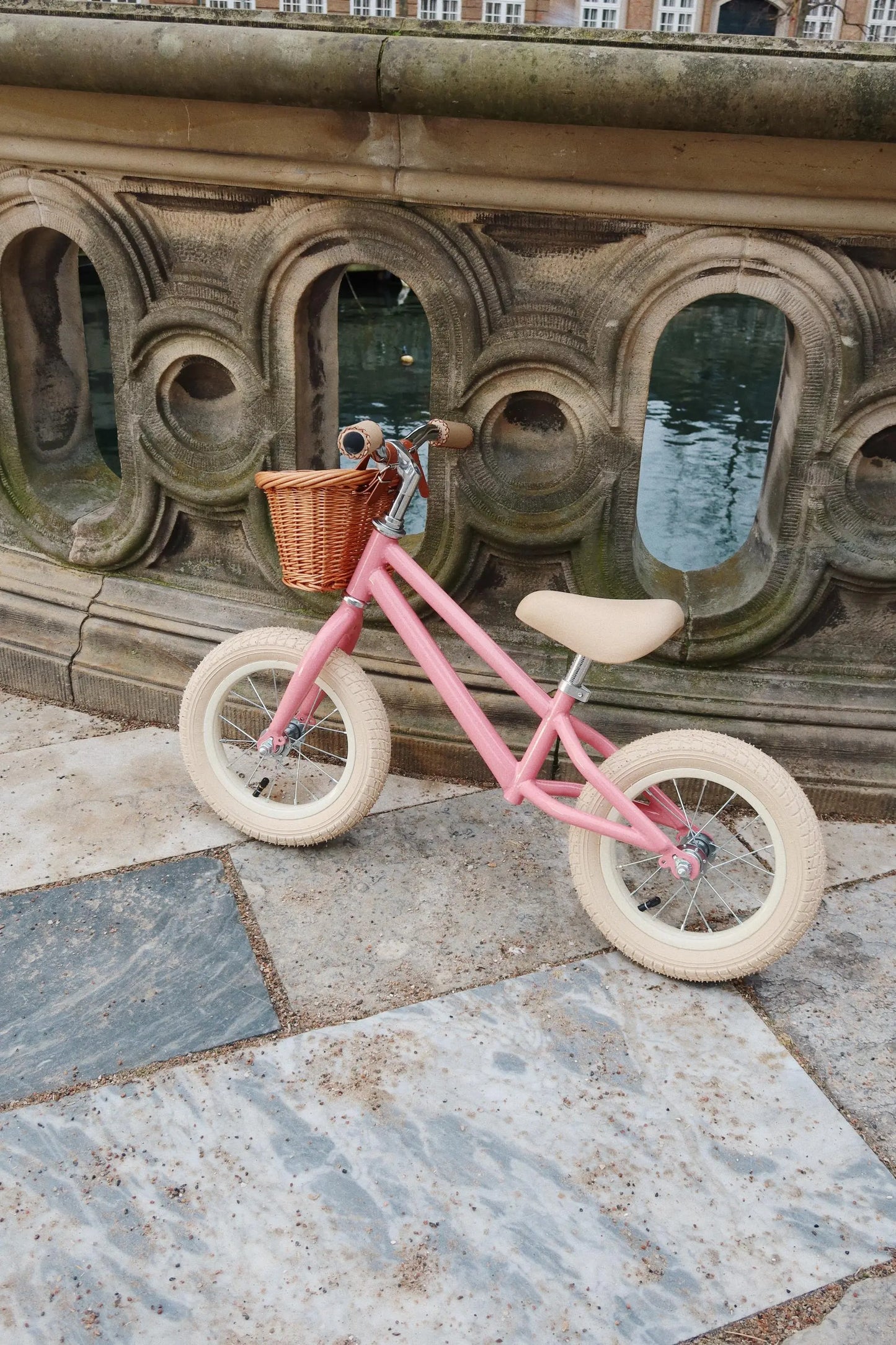 Balance Bike Glitter - Sparkling Pink Banwood