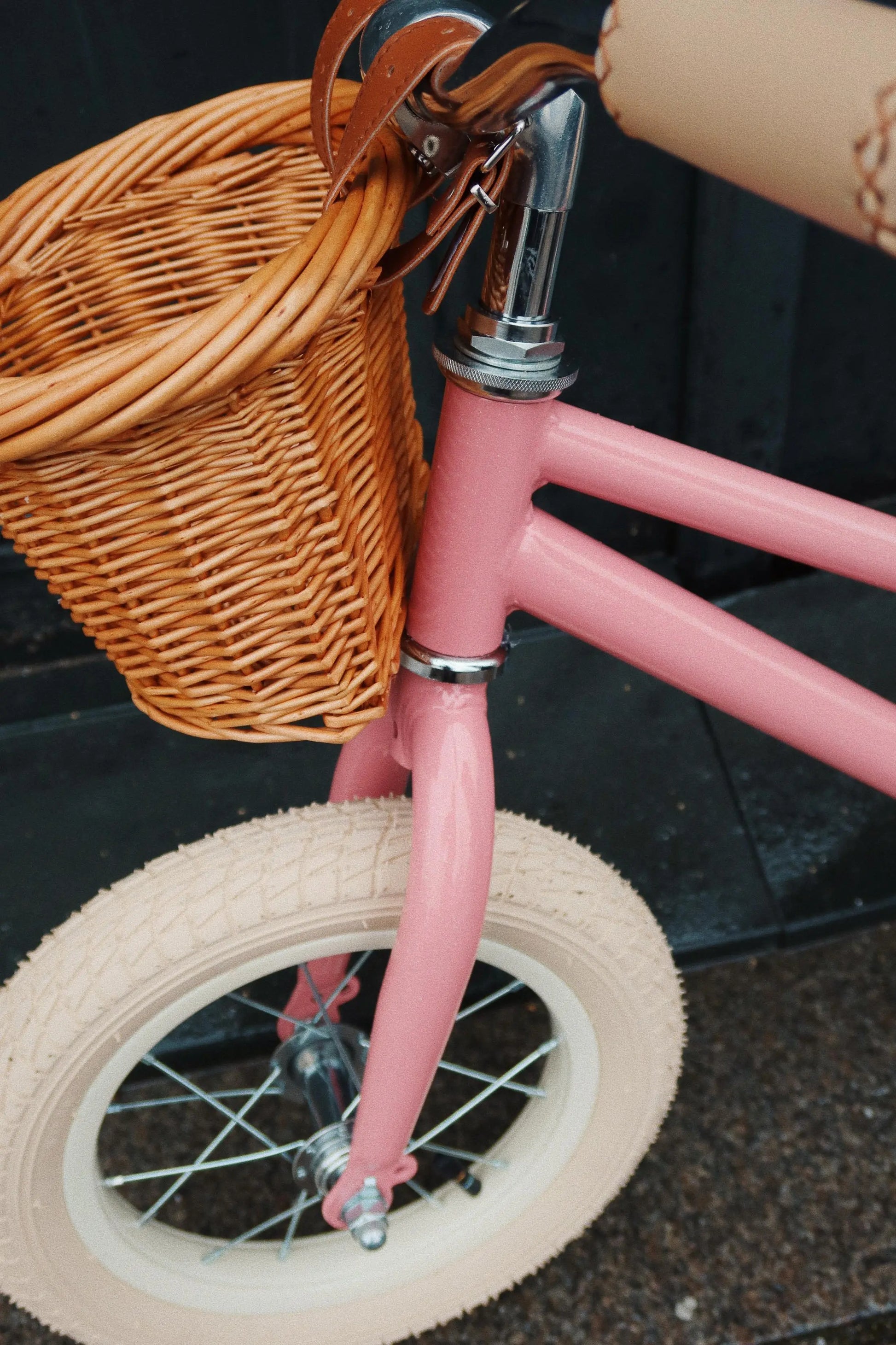 Balance Bike Glitter - Sparkling Pink Banwood