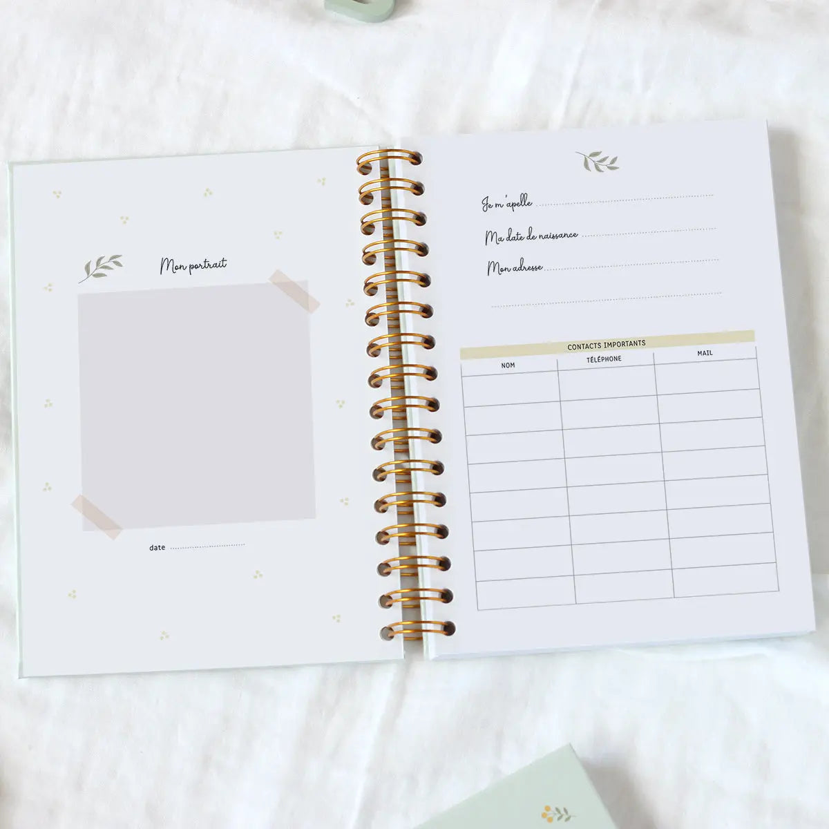 CARNET DE SUIVI DE BÉBÉ, 6 MOIS Zu-boutique