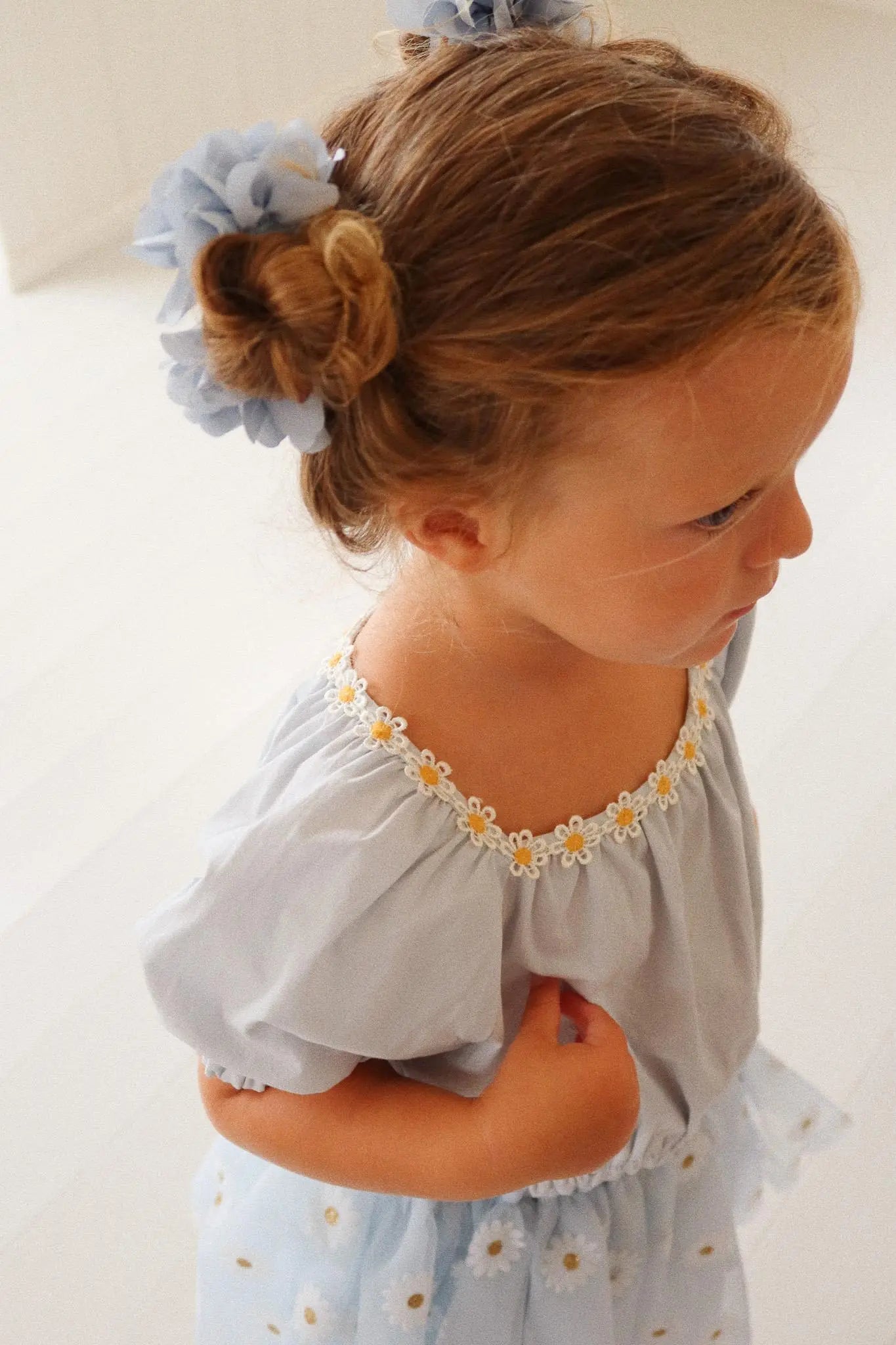 CELEBRATION 2 PACK FLOWER HAIR CLIP Konges slojd