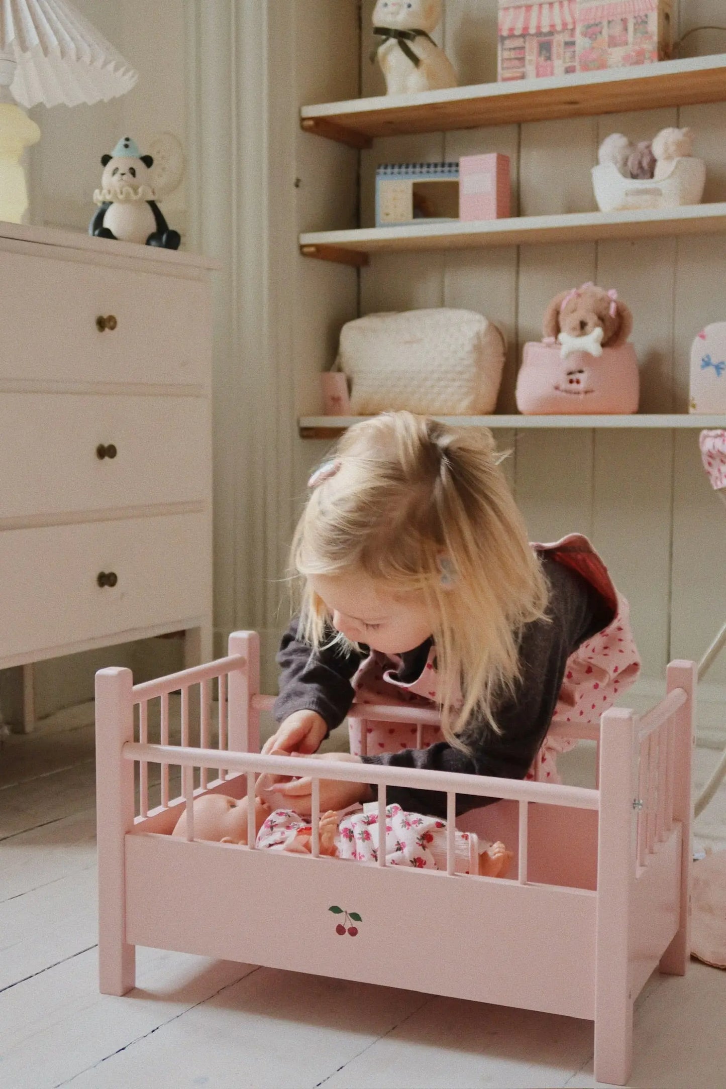 KS103770 Doll Bed Wood - Pink Konges Slojd