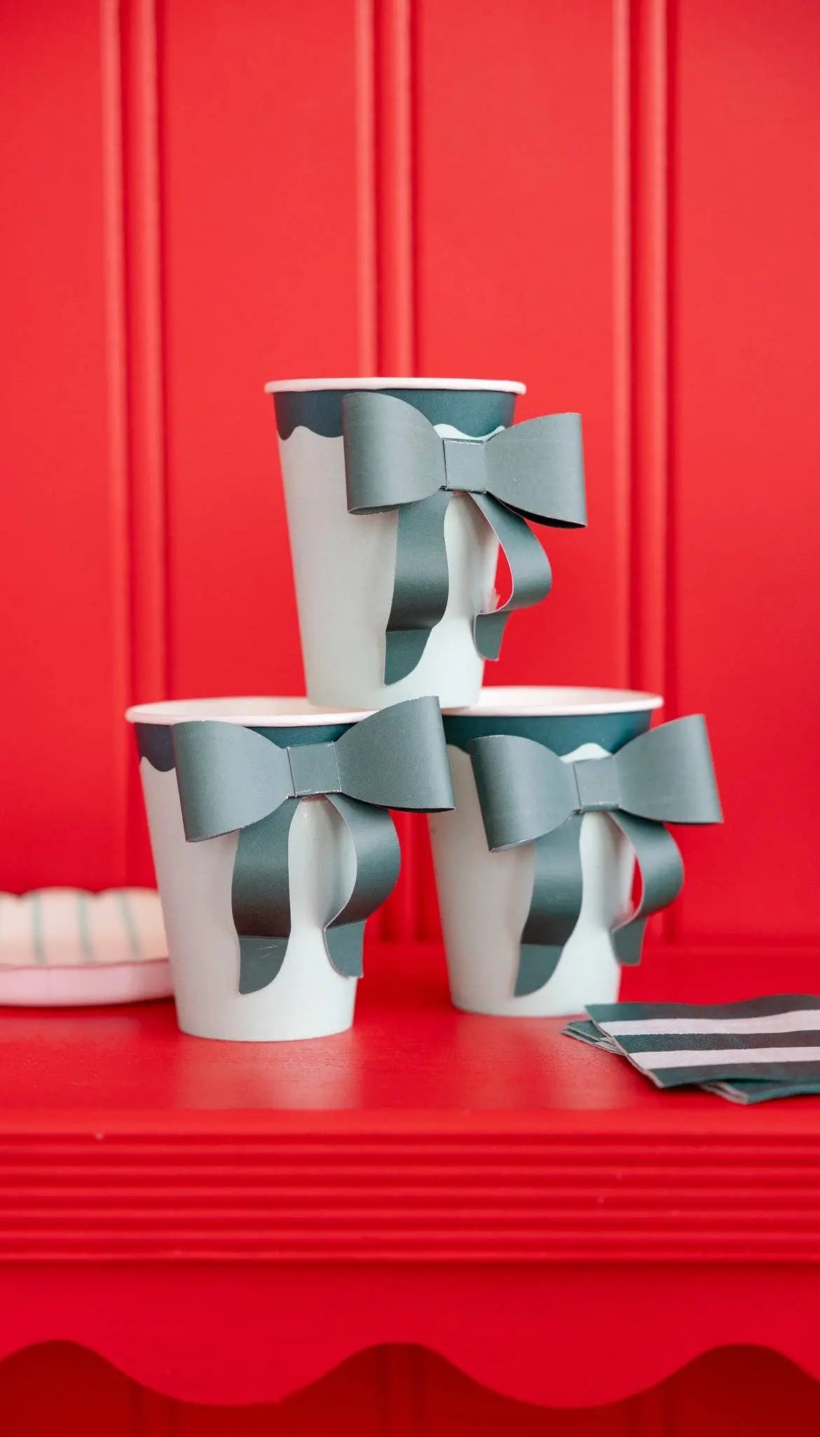 My Mind’s Eye - BOW1108 - Mint and Green Bow Paper Cups My Mind’s Eye