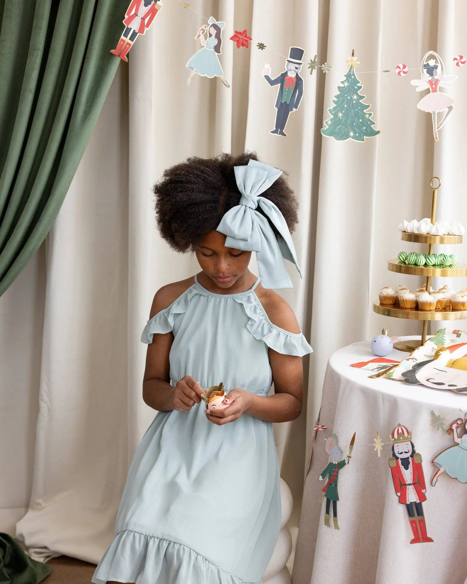 My Mind’s Eye - NUT1114 - Nutcracker Surprise Balls My Mind’s Eye