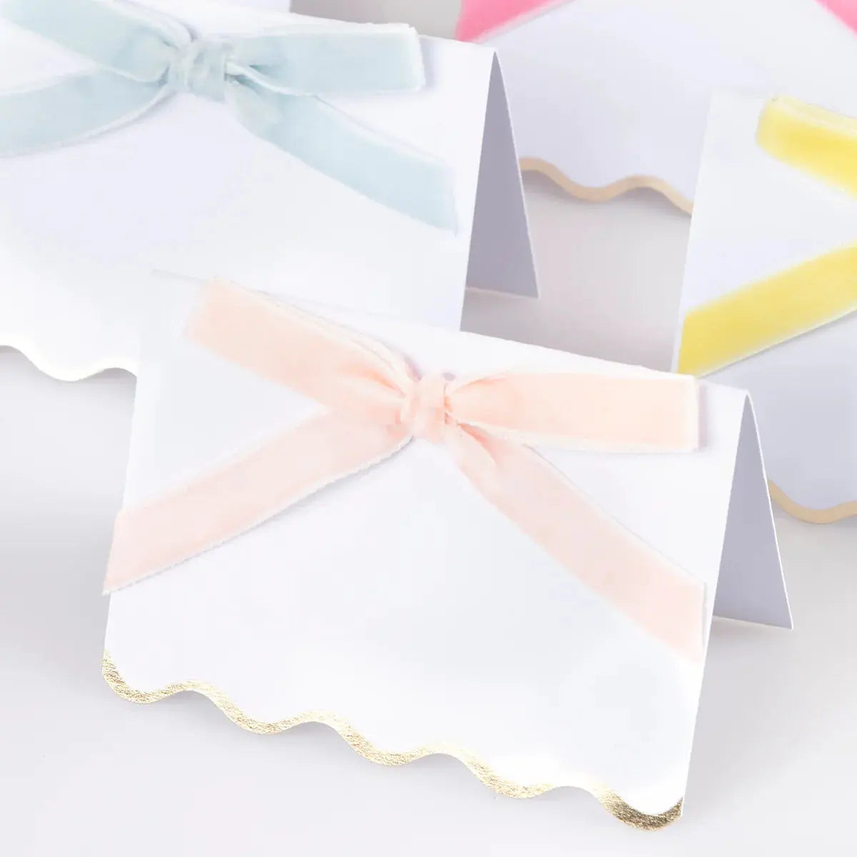 Pastel Velvet Bow Place Cards (x 6) Meri Meri