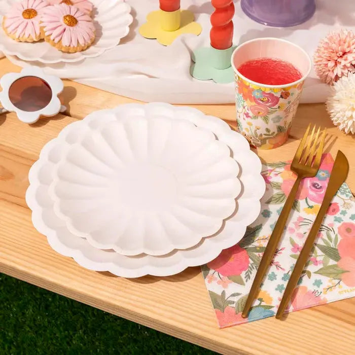 Plain cardboard plate Ø23cm White flower Oh yeah!