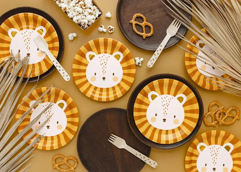 Plates Leo, mix, 18 cm Partydeco