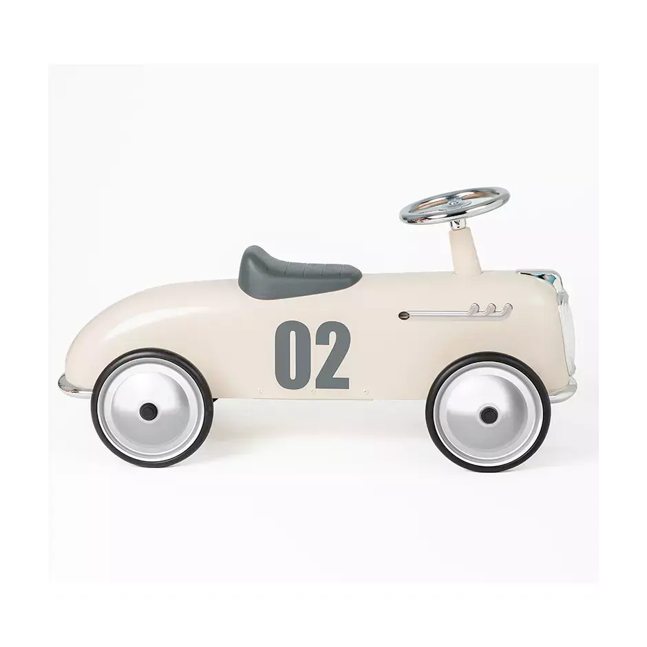 Roadster Ivory White Baghera