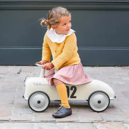 Roadster Ivory White Baghera