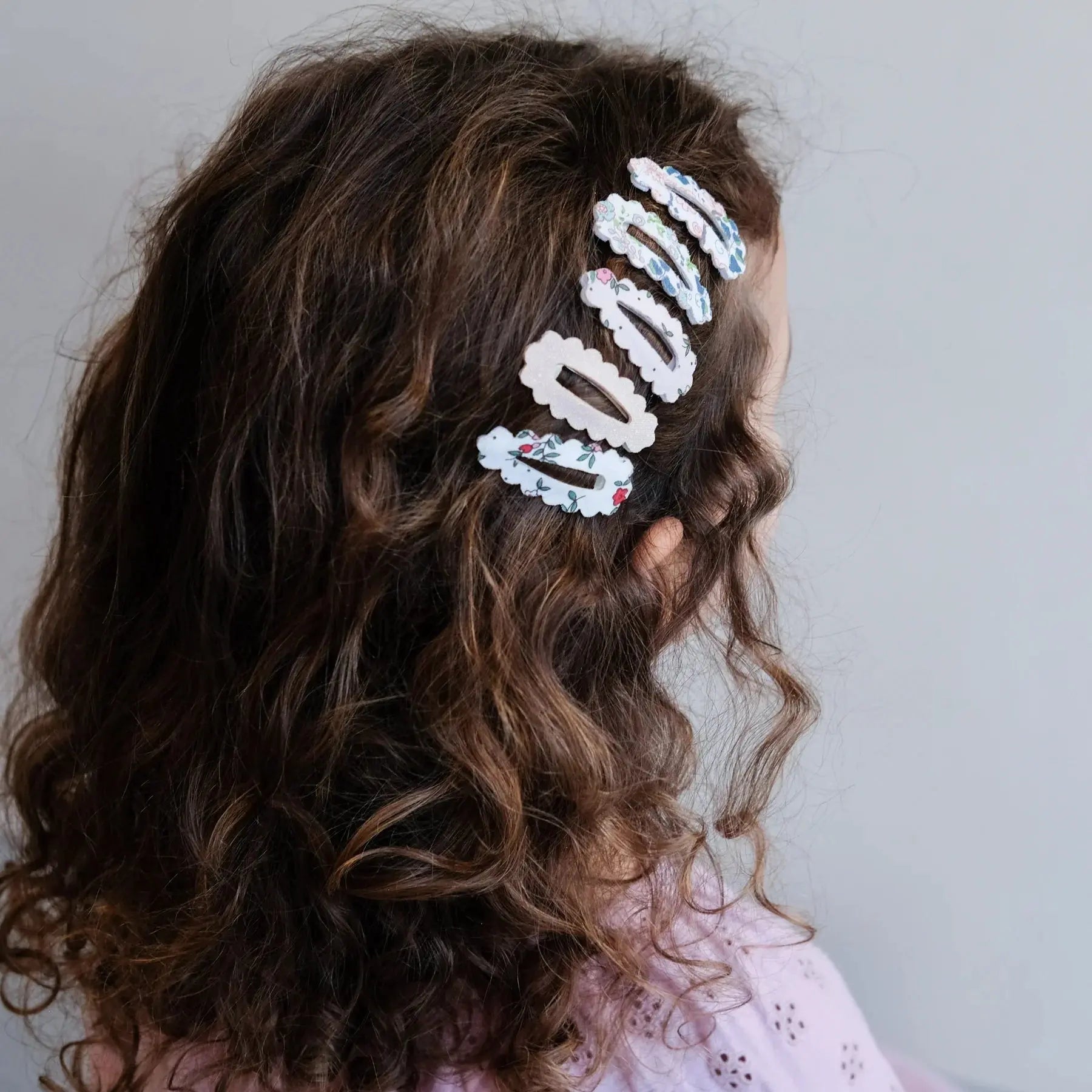 Scalloped floral mini clic clacs Mimi & Lula