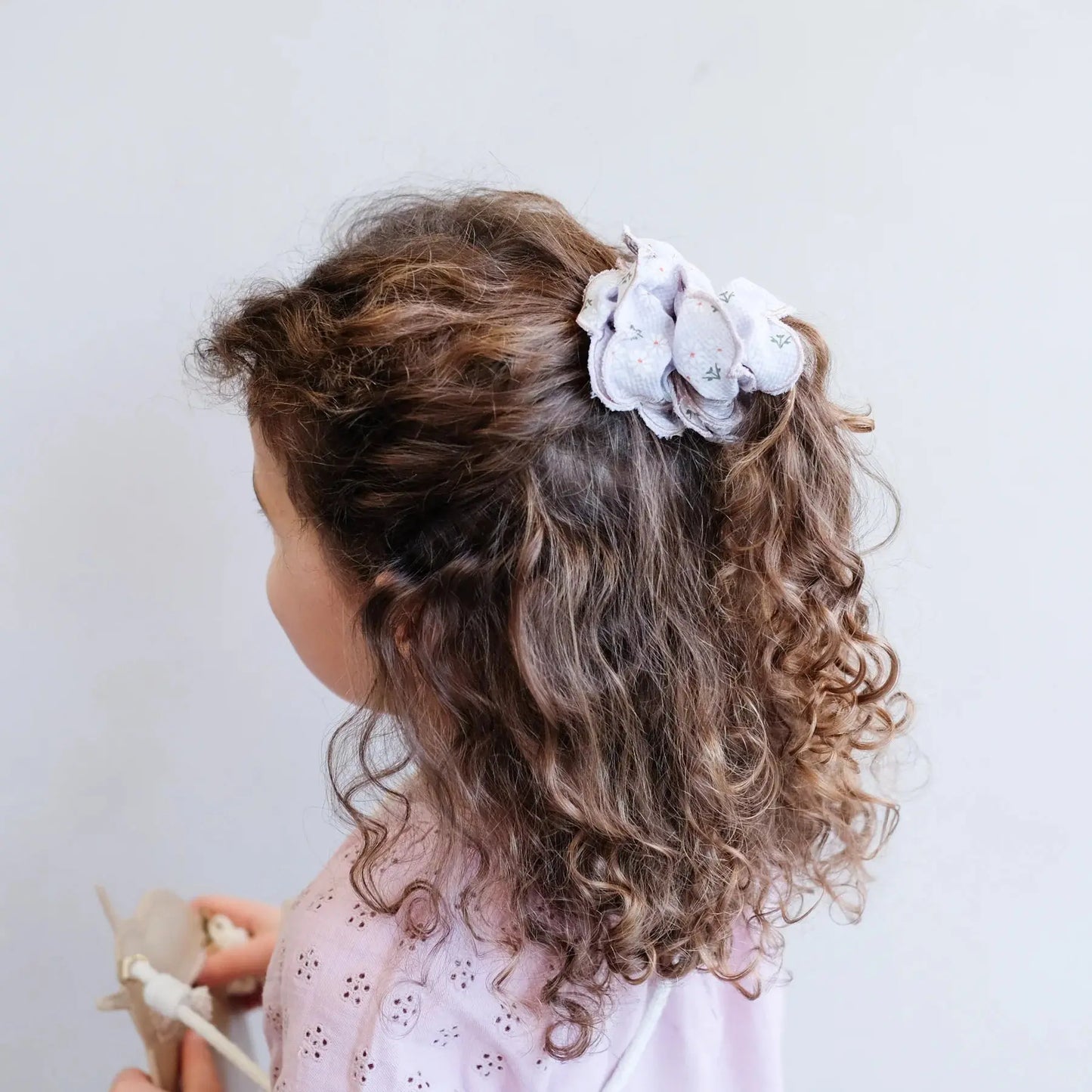 Scalloped floral scrunchie Mimi & Lula