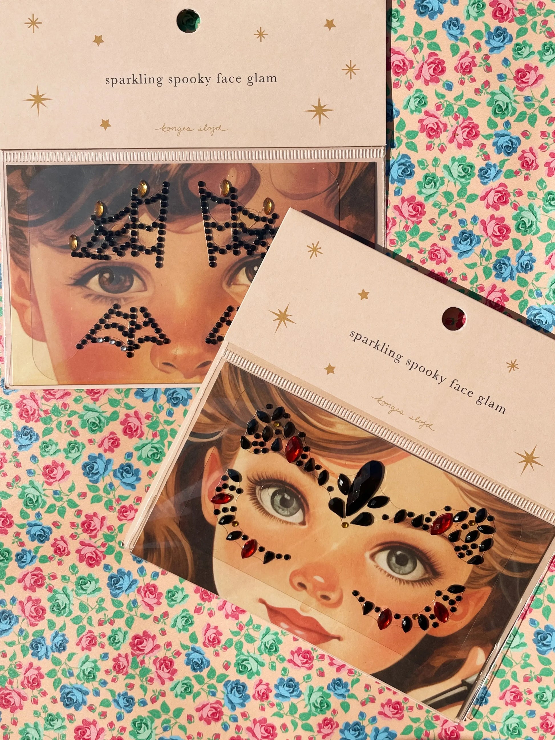 Sparkling spooky face glam Red/Black Konges Slojd