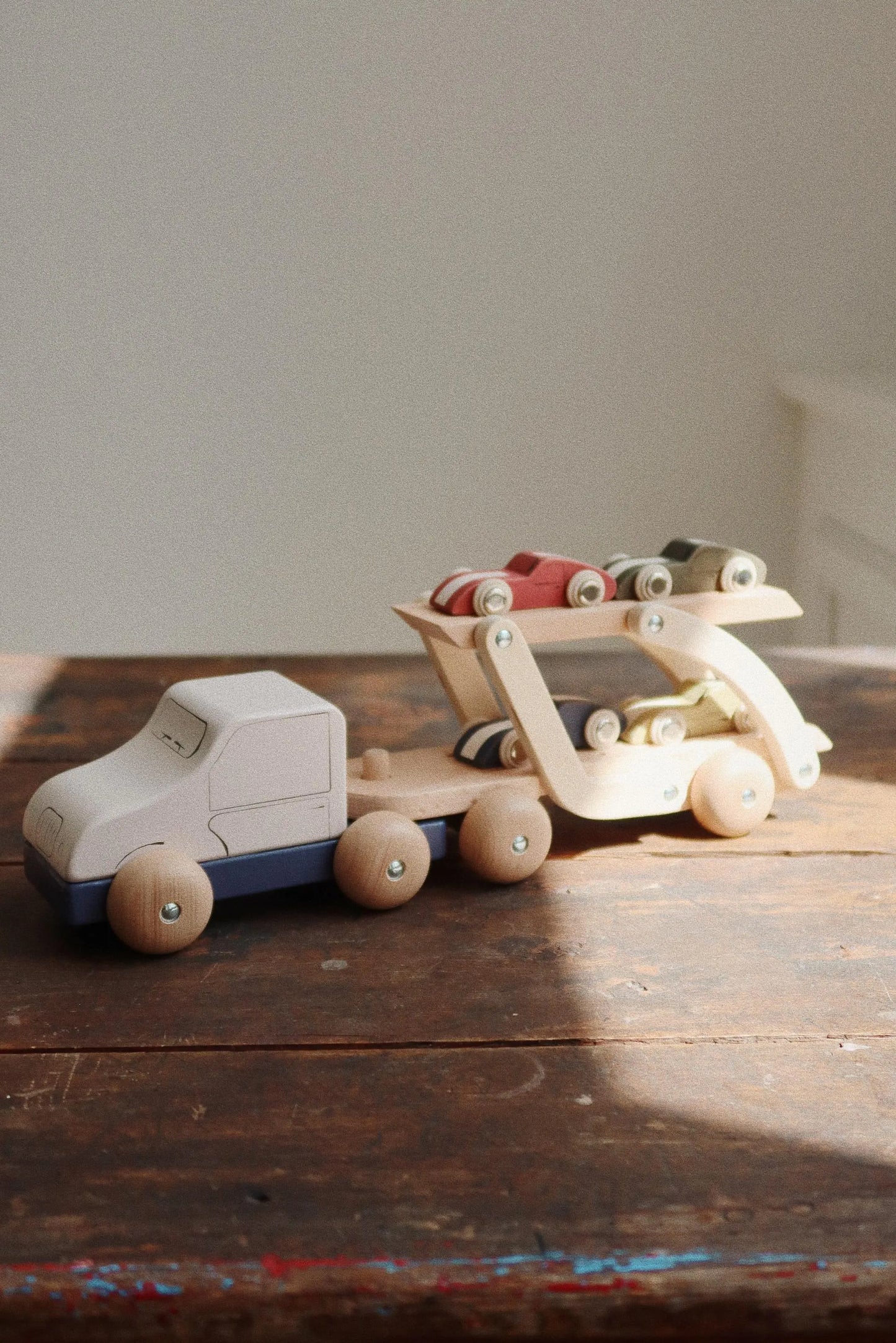 Wooden Car Carrier FSC Konges Slojd