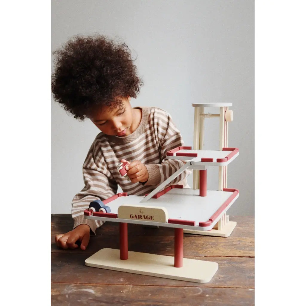 Wooden Garage FSC - wooden toys - KONGES SLØJD - 23 AW Konges Slojd