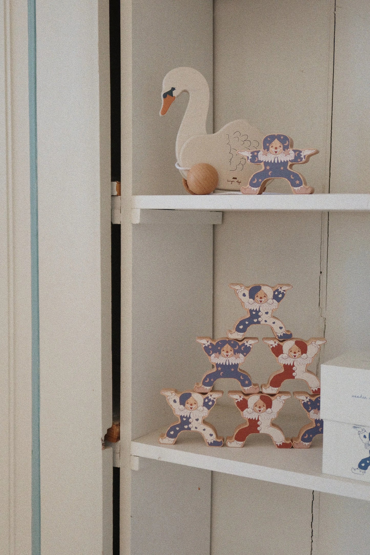 Wooden Pull Swan FSC Konges Slojd