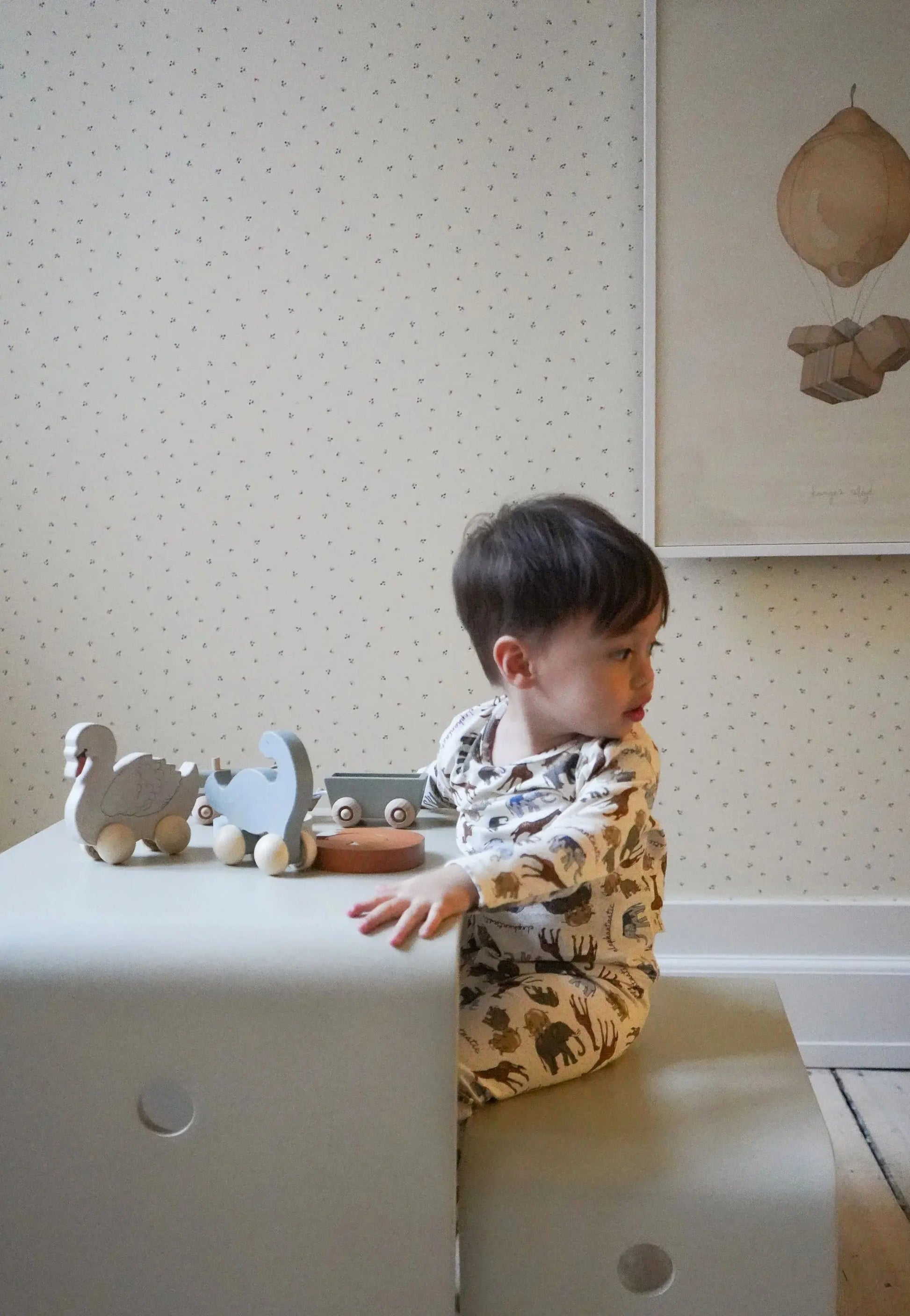 Wooden rolling swan fsc - cream off white Konges Slojd