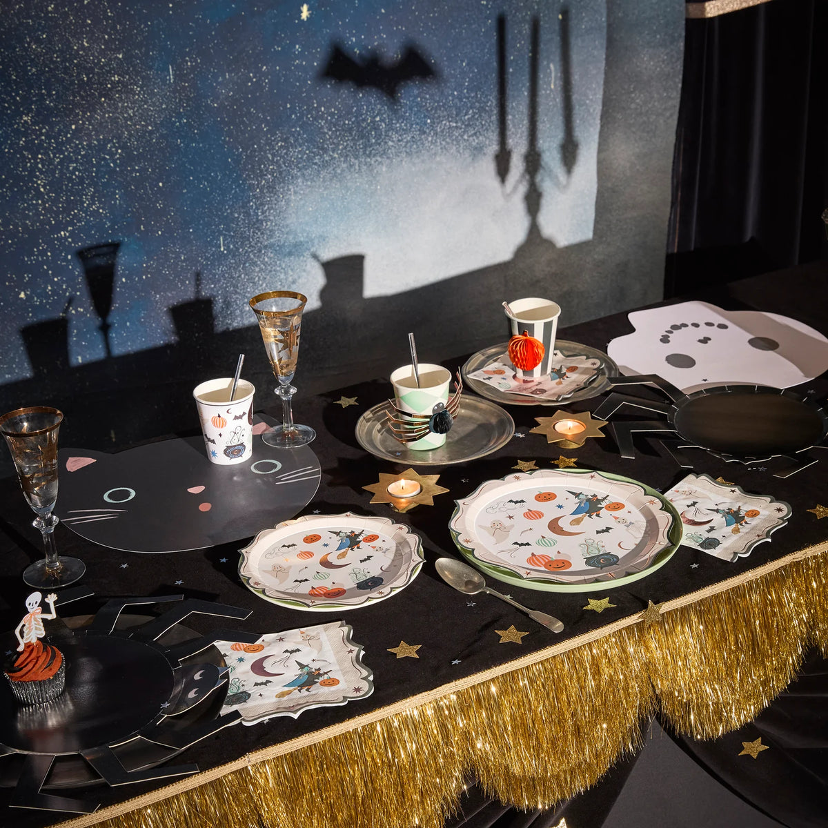 Ornate Edge Halloween Dinner Plates (x 8)