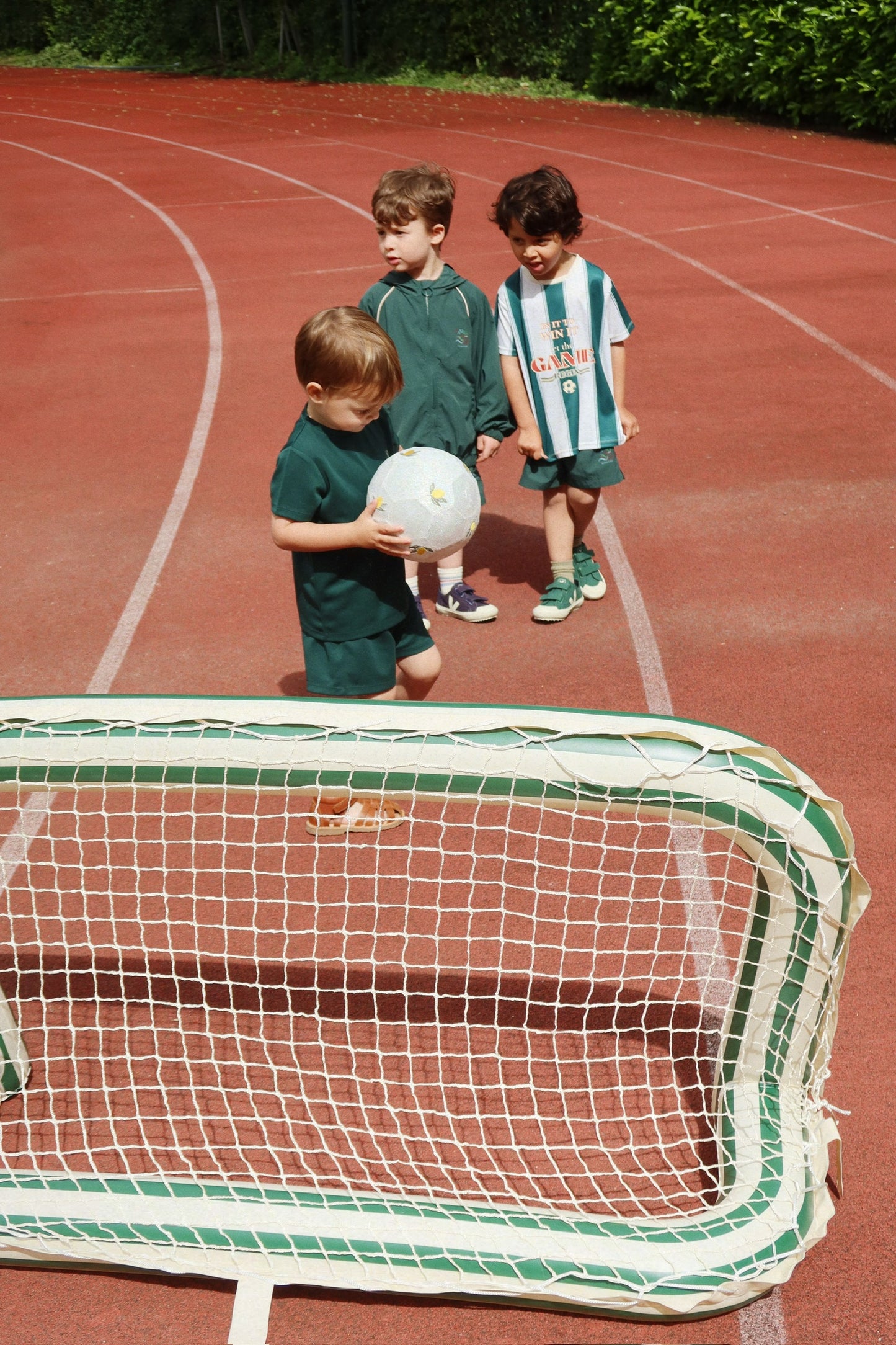 KS104851 INFLATABLE GOAL WITH BALL