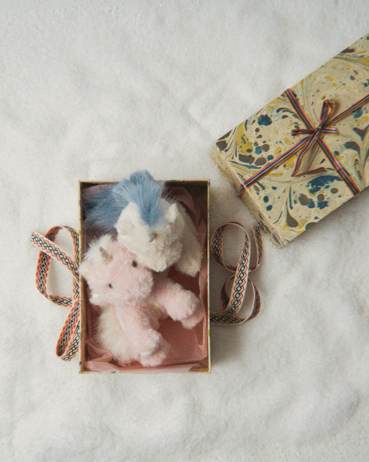 Unicorn Activity Toy - Rose - Konges Slojd