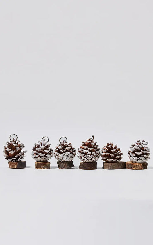 Ginger Ray Christmas Decorative Pinecone Place Cards 6 Pack Meri Meri