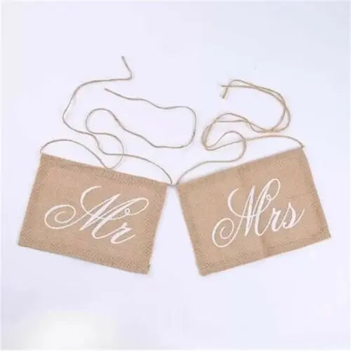 Mr & Mrs Chair signs rustic banner Partydeco