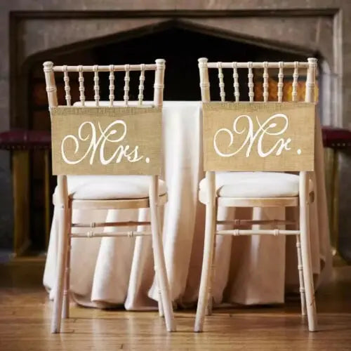 Mr & Mrs Chair signs rustic banner Partydeco
