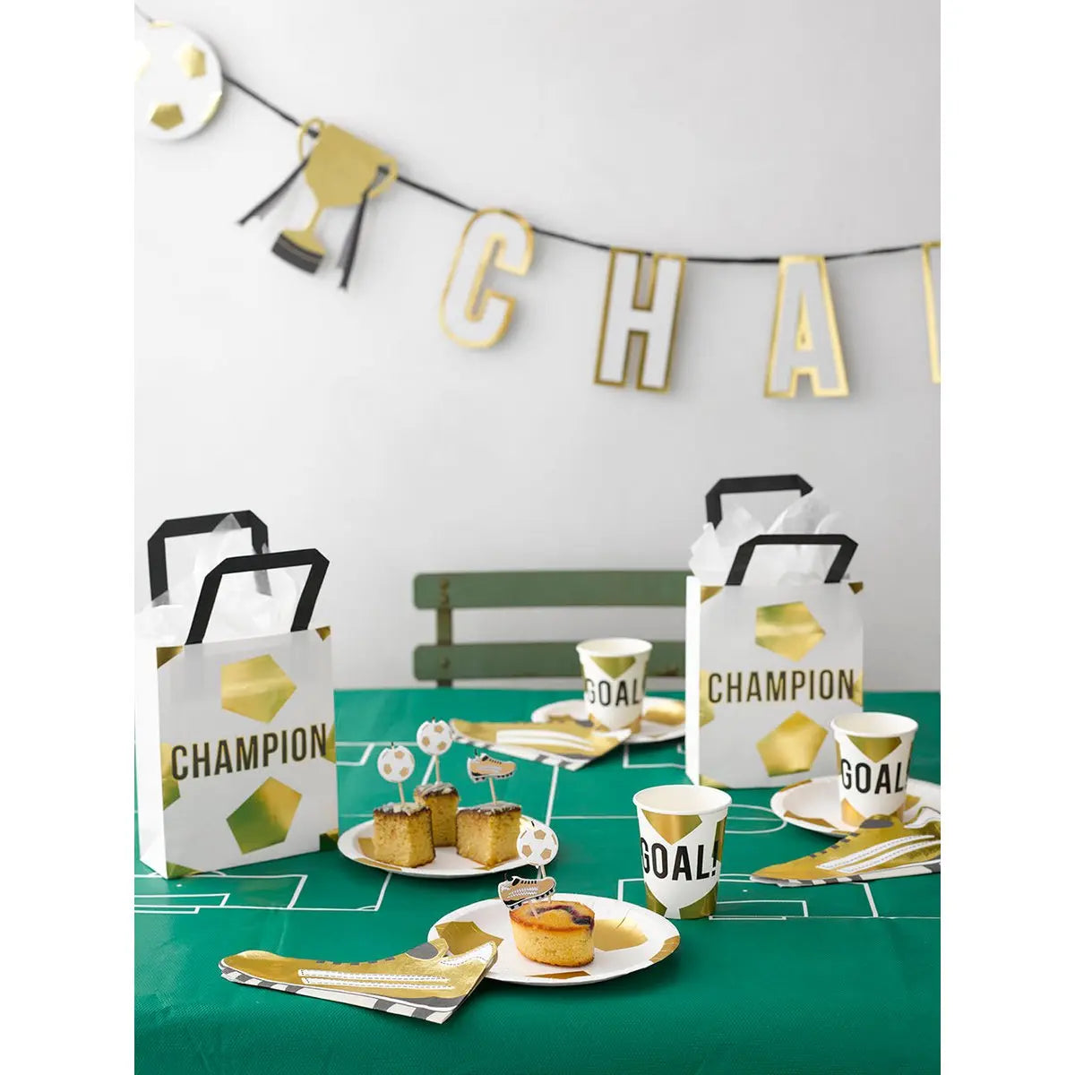 Party Champions Garland Talking Tables