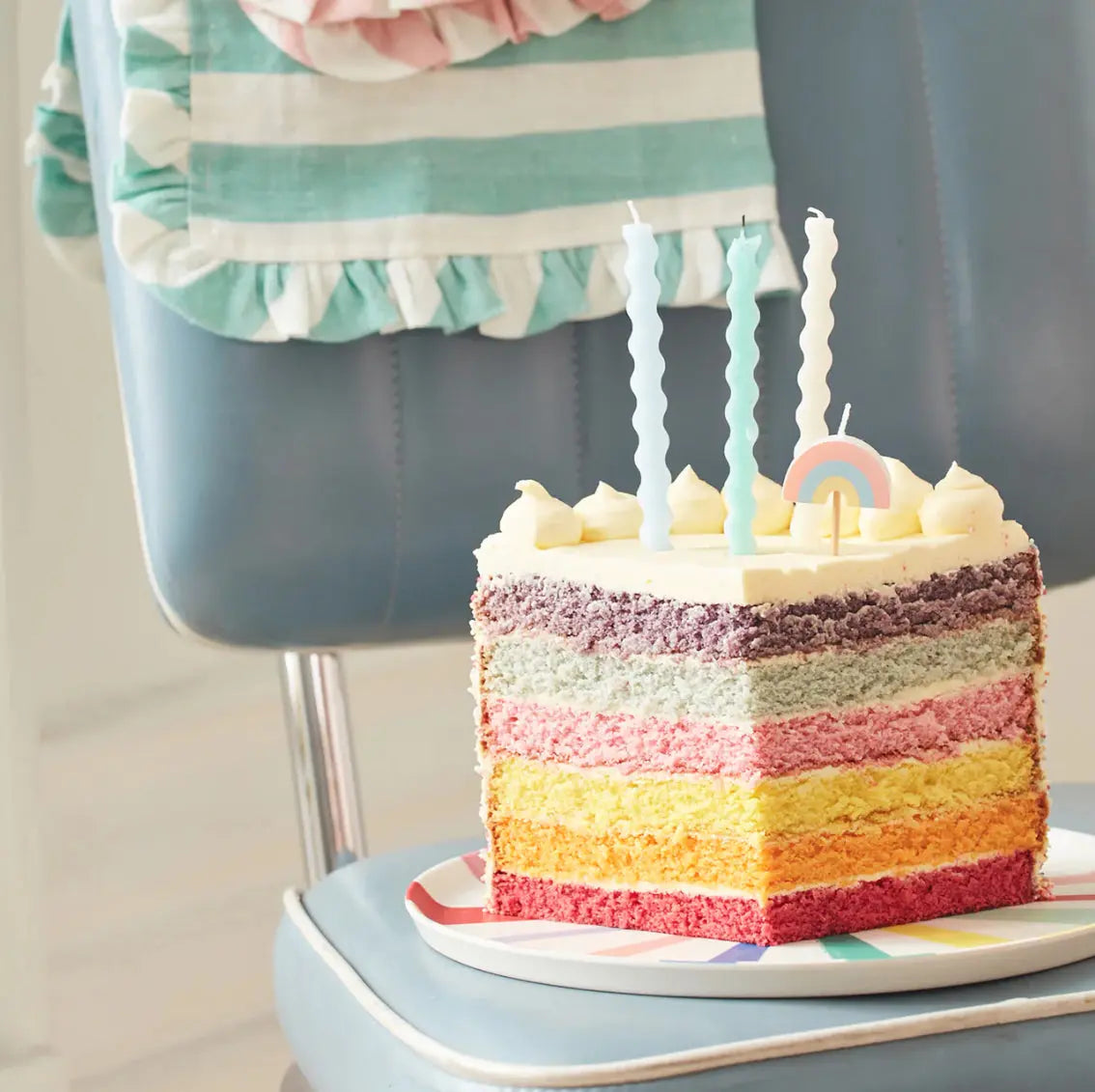 Pastel Wavy Candles (x 16) Talking Tables