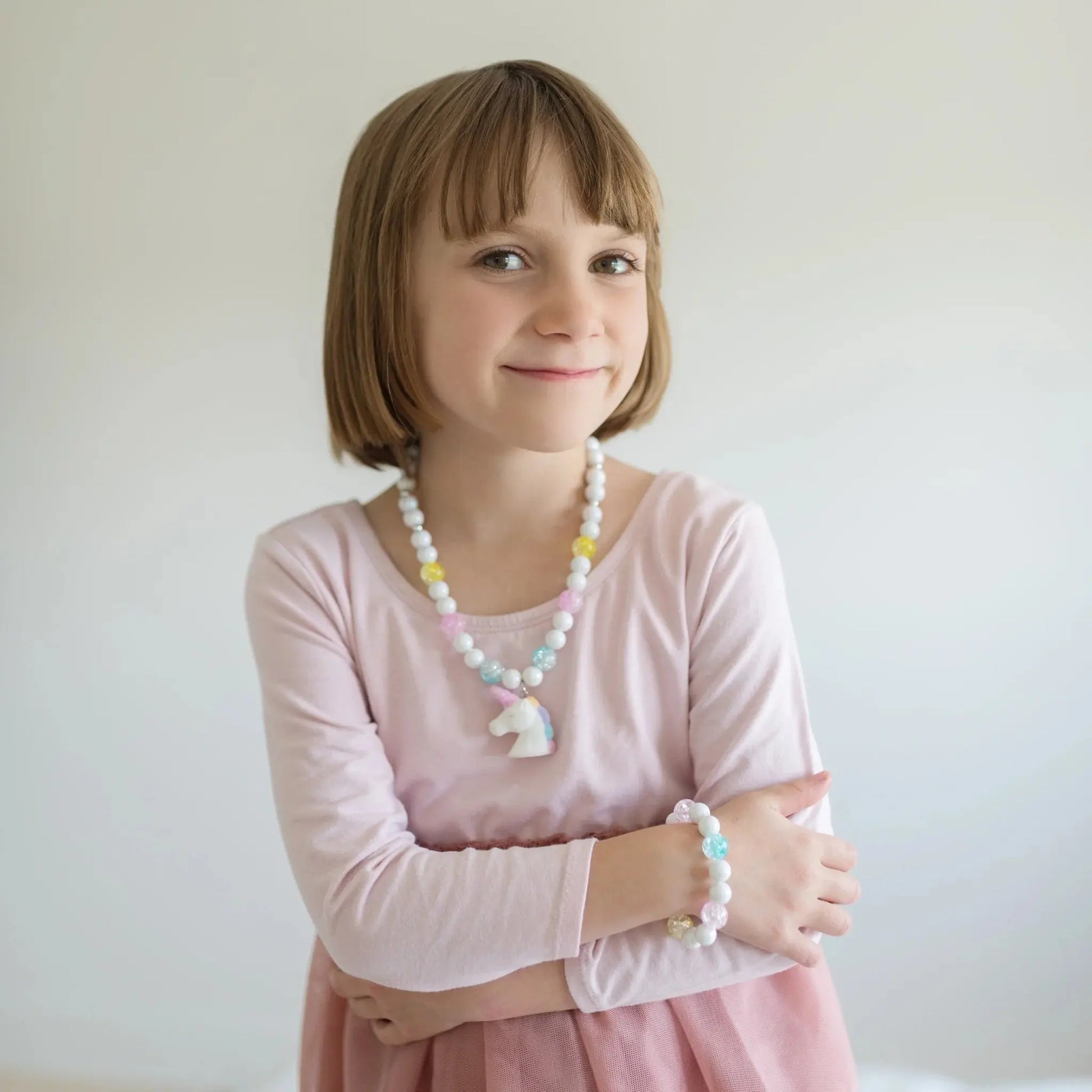 White Unicorn Necklace & Bracelet Great Pretenders