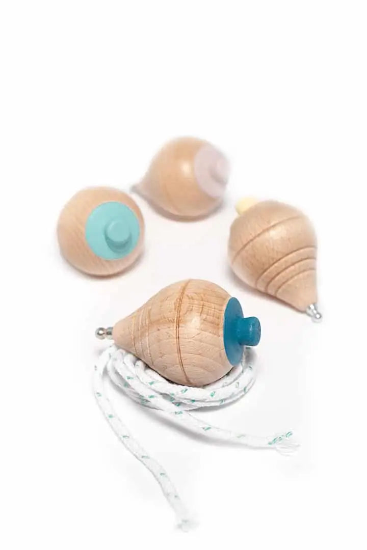 Wooden top with string Me and Mine